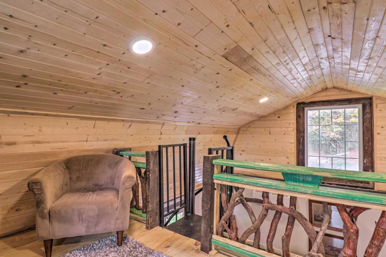 Rustic Hendersonville Farm Studio With Private Deck Exterior foto